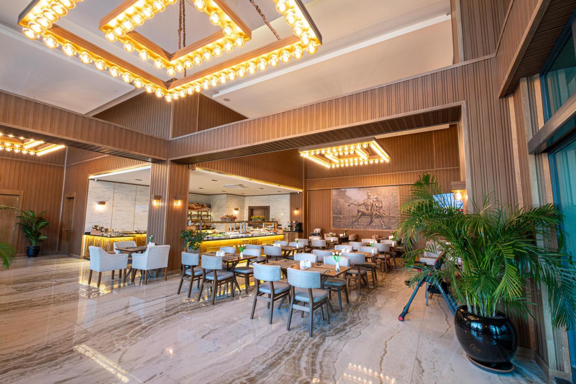 Park Dedeman Mersin Marina Çiftlik Exterior foto