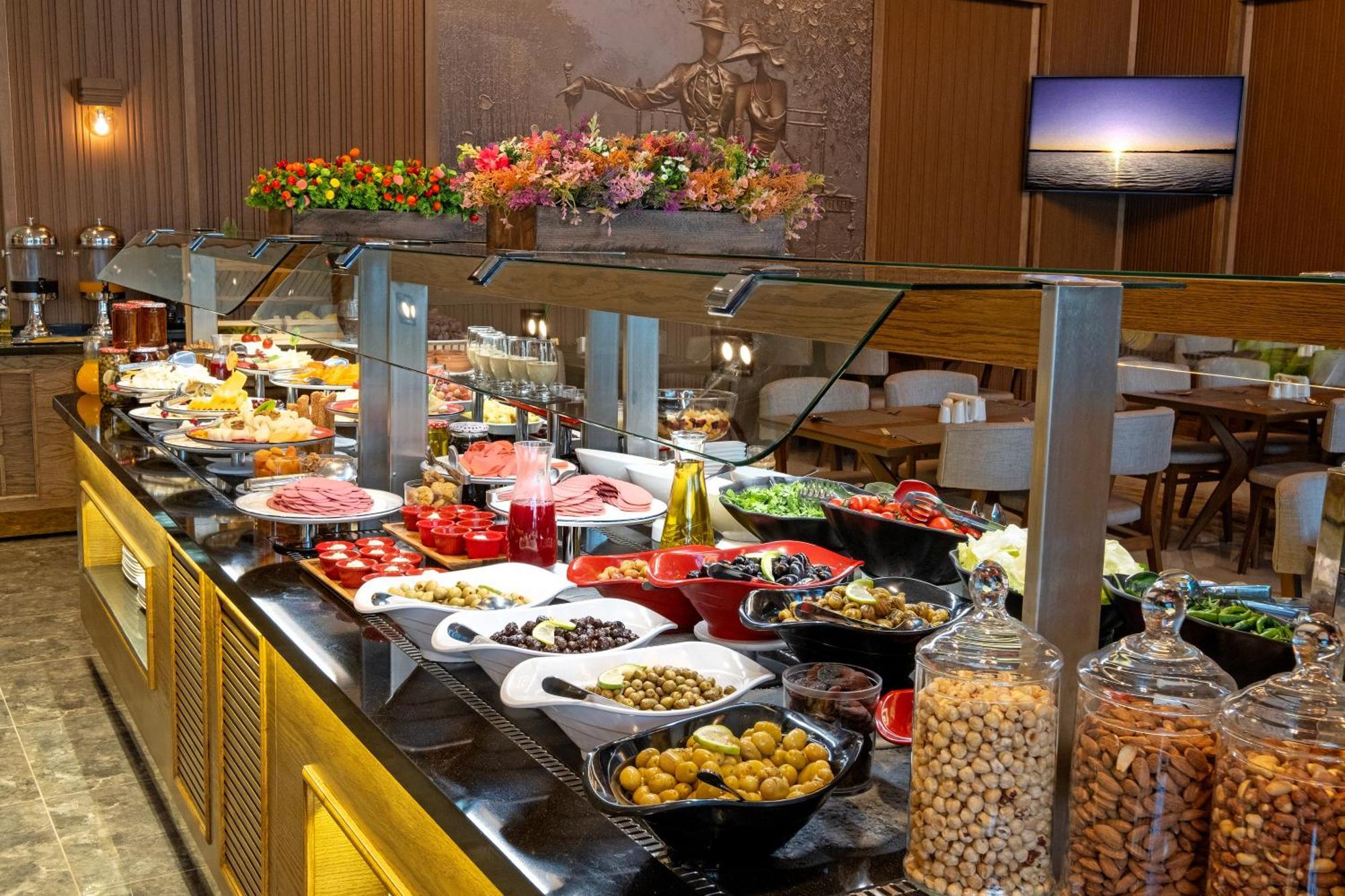 Park Dedeman Mersin Marina Çiftlik Exterior foto